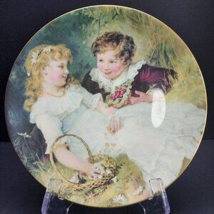 Coalport Sweetheart Collectors Plate - Pears Plaques Bone China - England